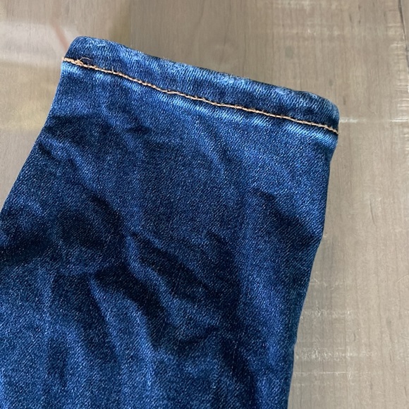 American Eagle Outfitters Jeans High Rise Curvy size 4 Short - Picture 8 of 9